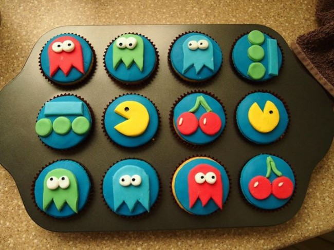 Pac-Man cupcakes
