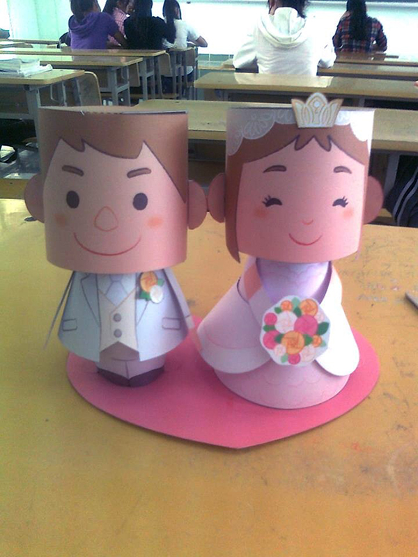 Cute and sweet bride and groom paper craft toys